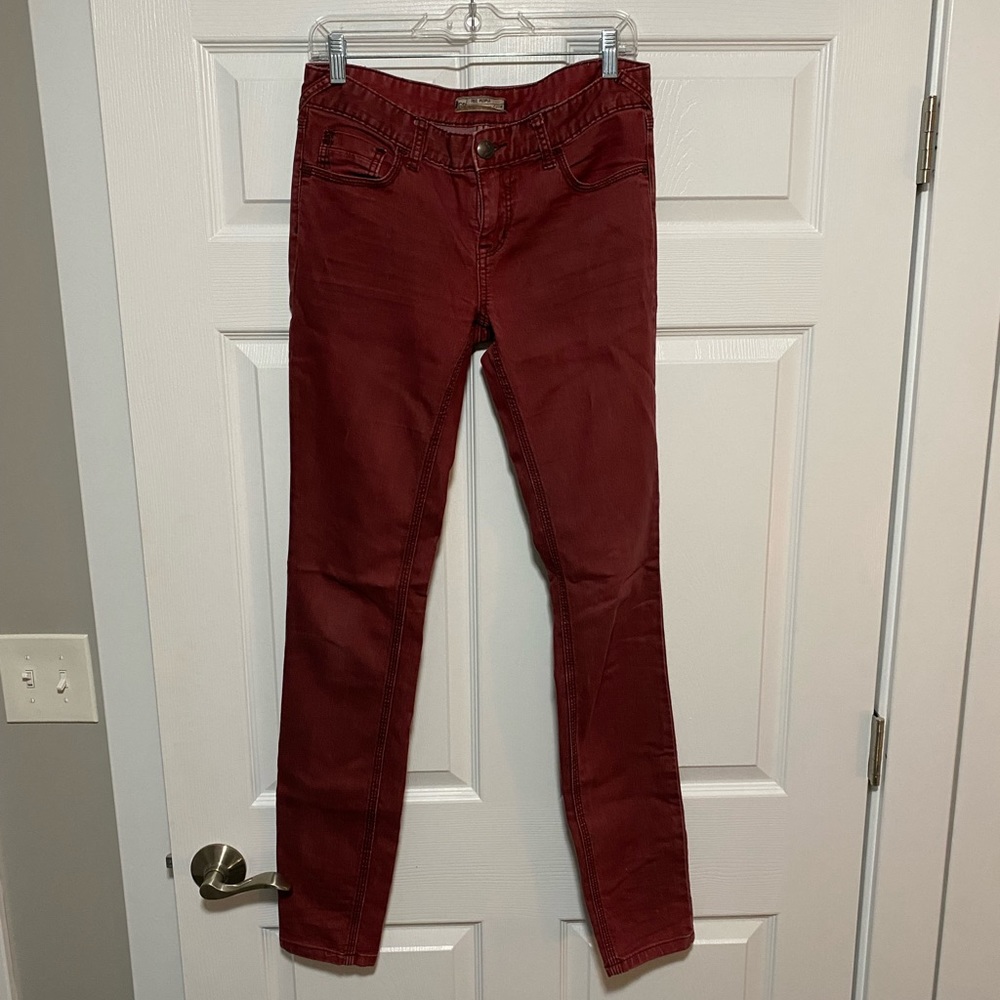 FREE PEOPLE maroon long skinny jeans